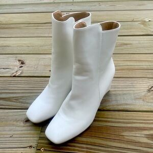 Idifu white boots